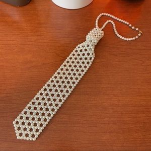 Costume Pearl Tie Necklace